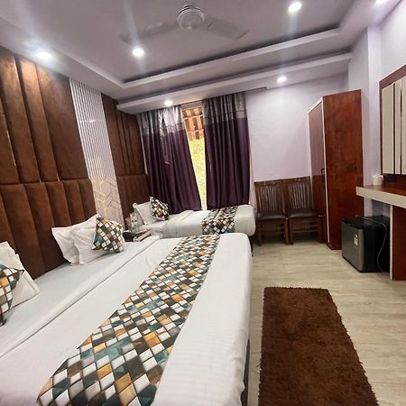 Hotel Embassy Near Rk Ashram Metro Ню Делхи Екстериор снимка