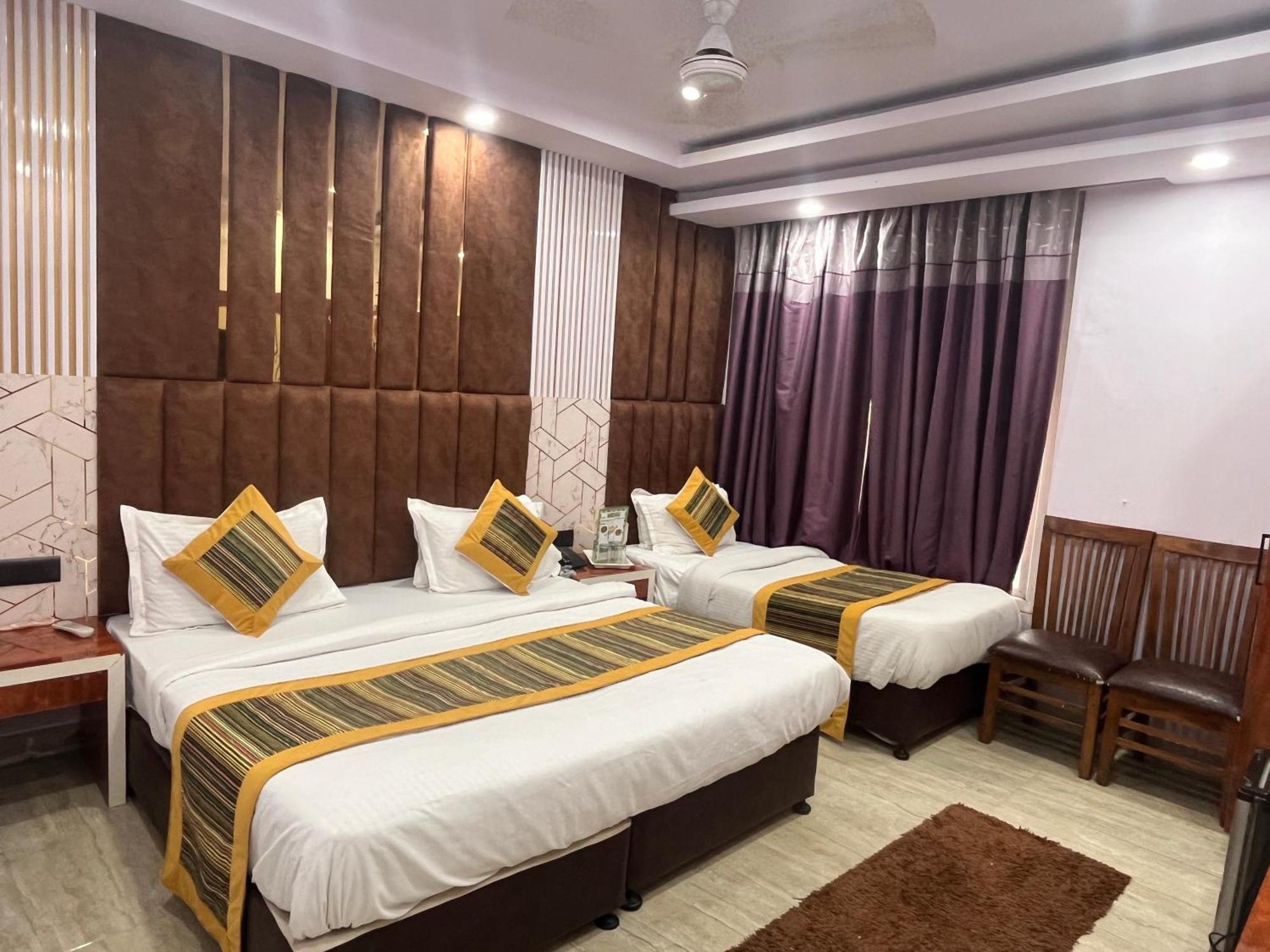 Hotel Embassy Near Rk Ashram Metro Ню Делхи Екстериор снимка